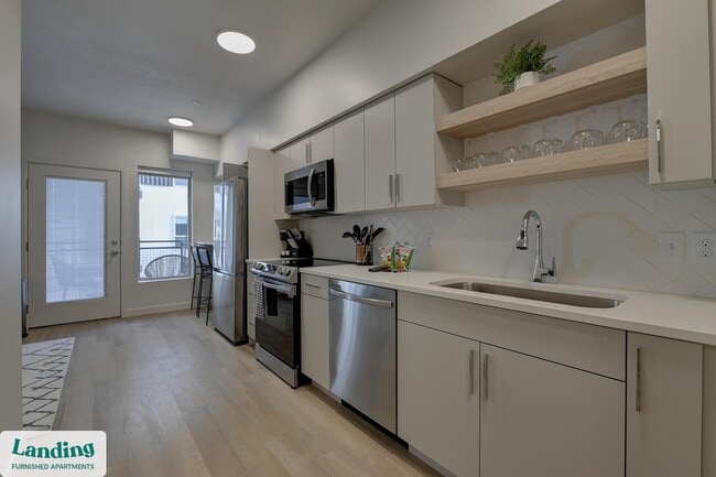 Photo - 352 E 500 S Unidad 424.1406477