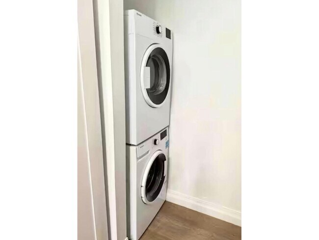 1119 Vidal St Unit 2nd Floor