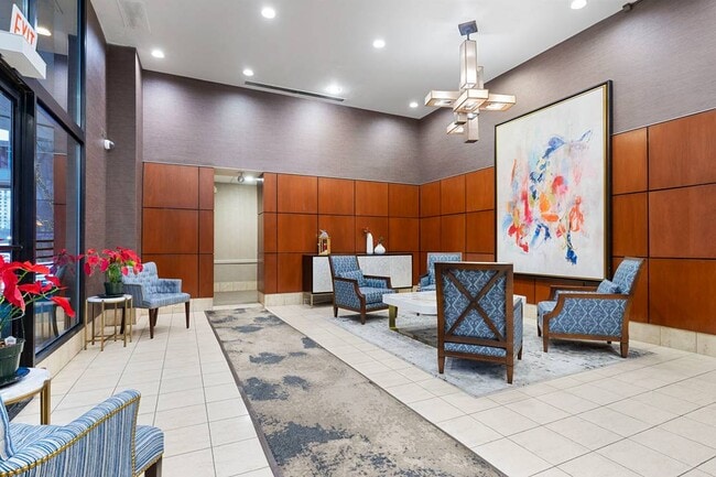 Photo - 233 E Erie St Unit 1908