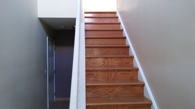 Porch to upstairs - 743 Sycamore Ct