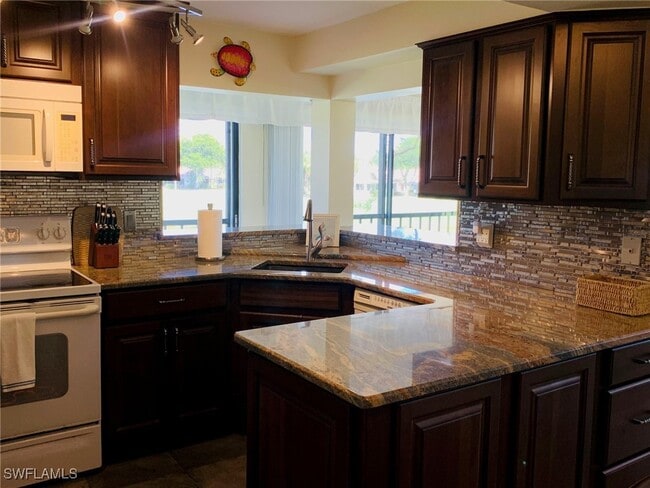 Photo - 7410 Lake Breeze Dr Unidad 201
