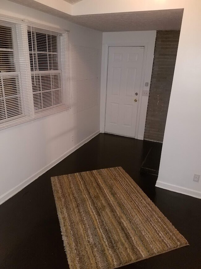 Photo - 2827 Brunswick Dr