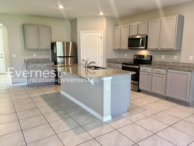 1630 Spray Terrace