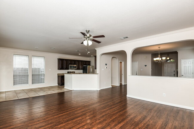Photo - 1127 Kielder Ct