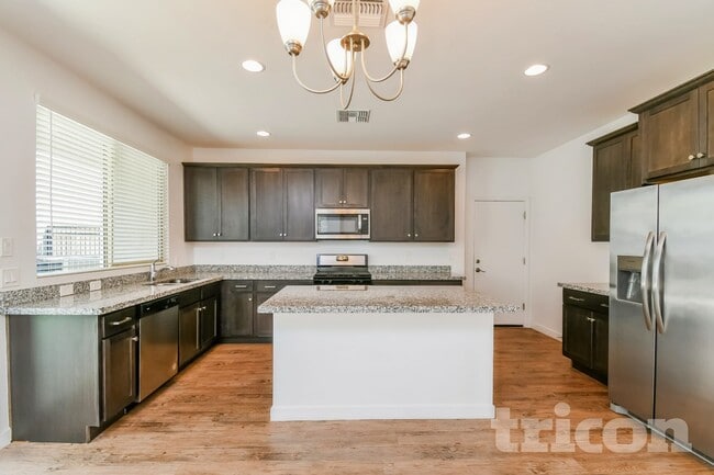 Photo - 4811 S Nageli