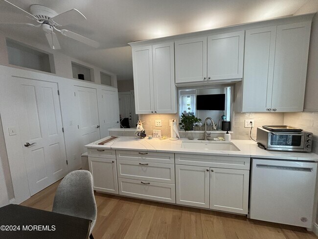 Photo - 7 Abbott Ave Unidad 1W