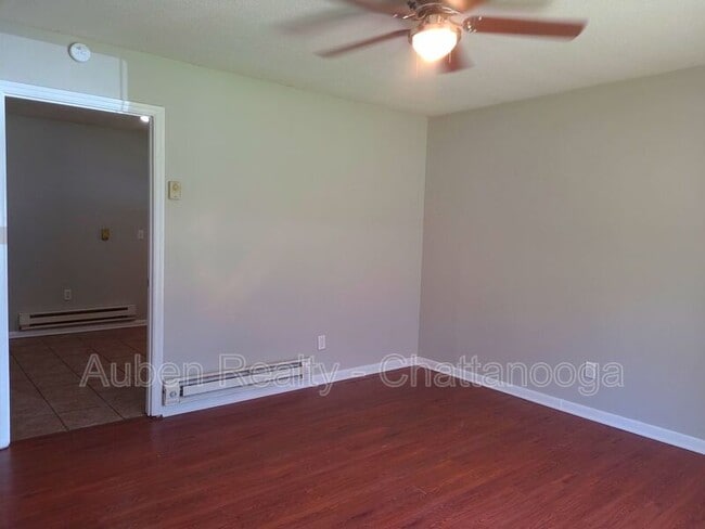 Photo - 3329 Pinewood Ave Unidad B