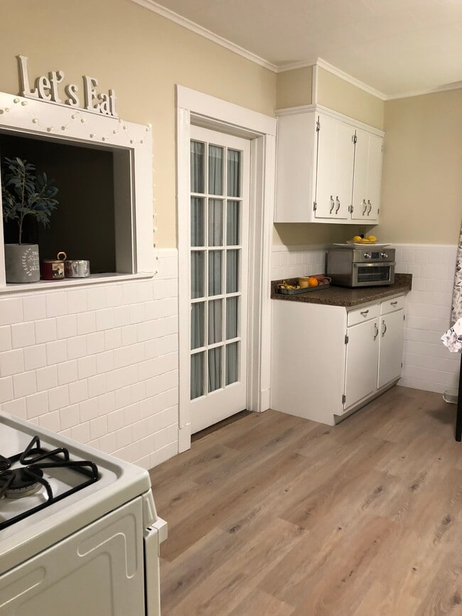 Photo - 597 S Main St Unidad 2nd Floor