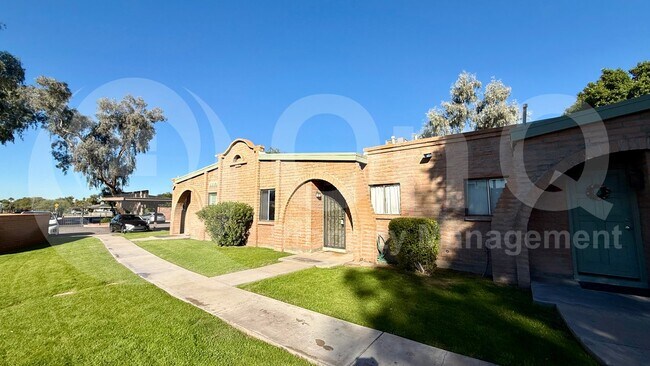 Photo - 4410 E Hubbell St