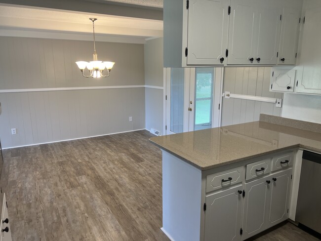 Photo - 131 Tokie Ln