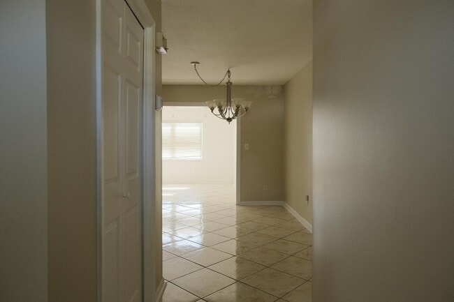 Photo - 980 Woodland Ave