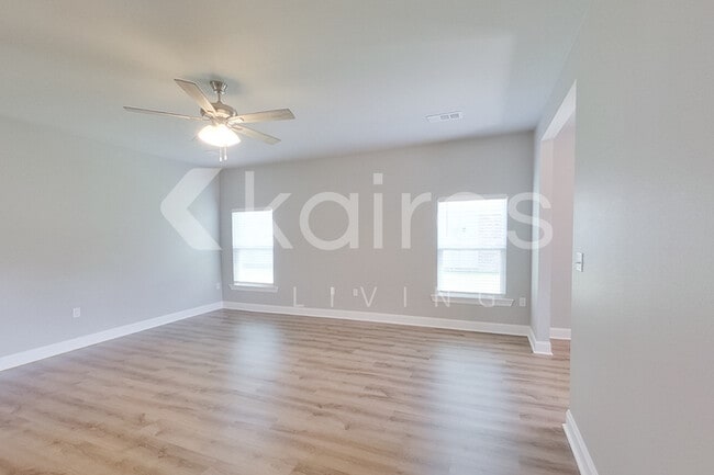 Photo - 22850 Monterey Ave