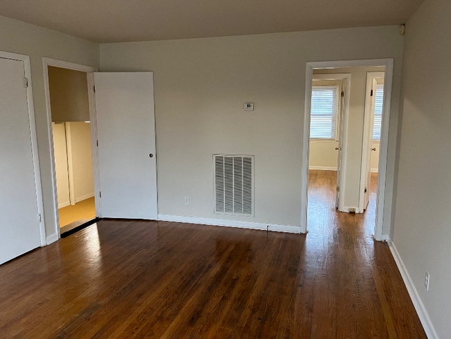 Photo - 105 Rhine Dr Unit A