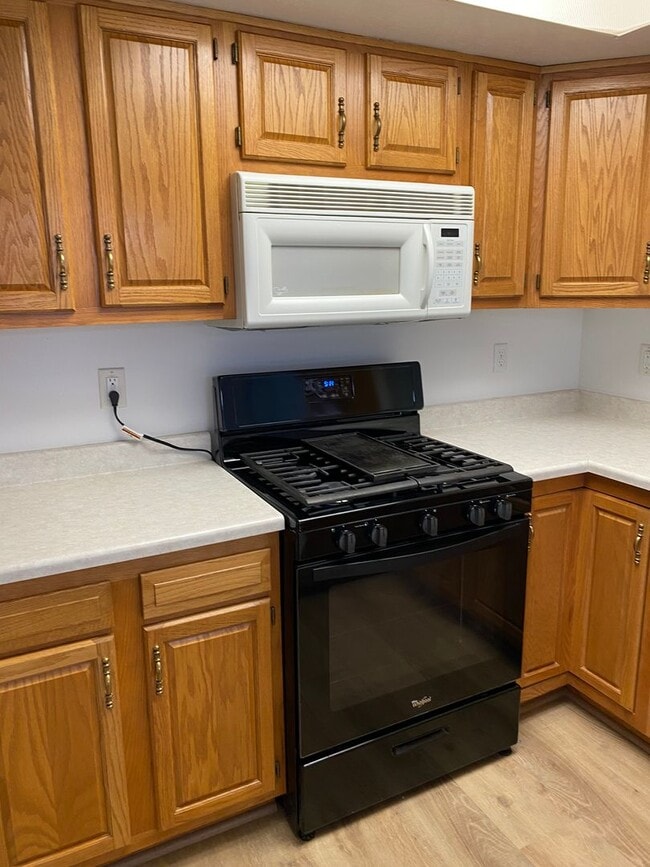Photo - 168 Coventry Pl