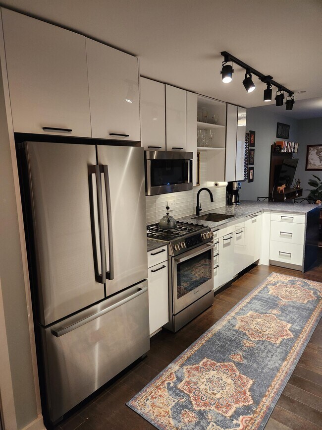 Photo - 70 N St SE Unit 712