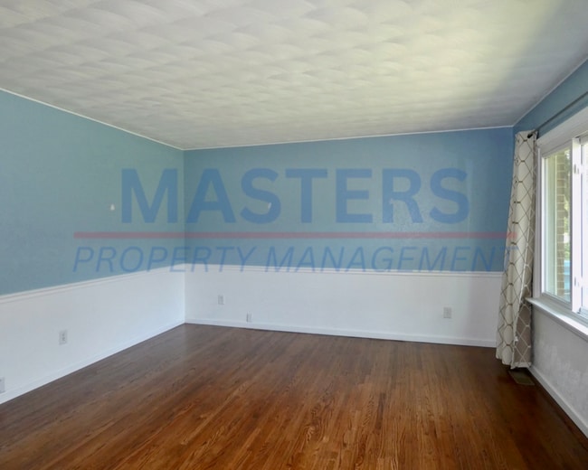 Photo - 10477 Mandell Rd