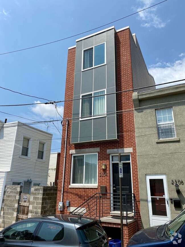 Building Photo - Beautiful 3-Bedroom Townhouse in Fishtown ...