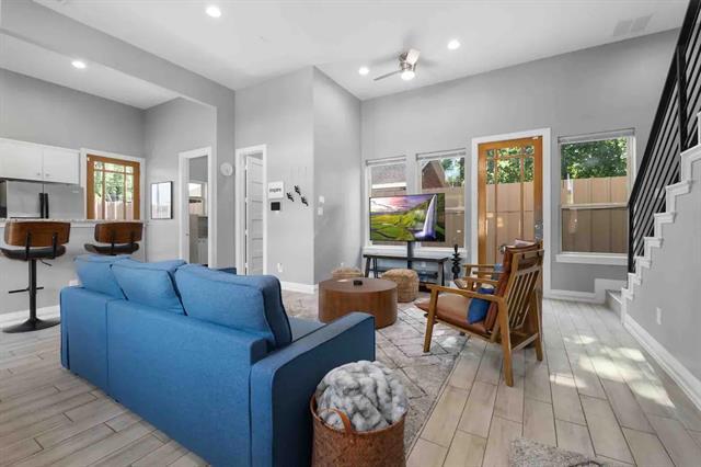 Photo - 3807 Vilbig Rd