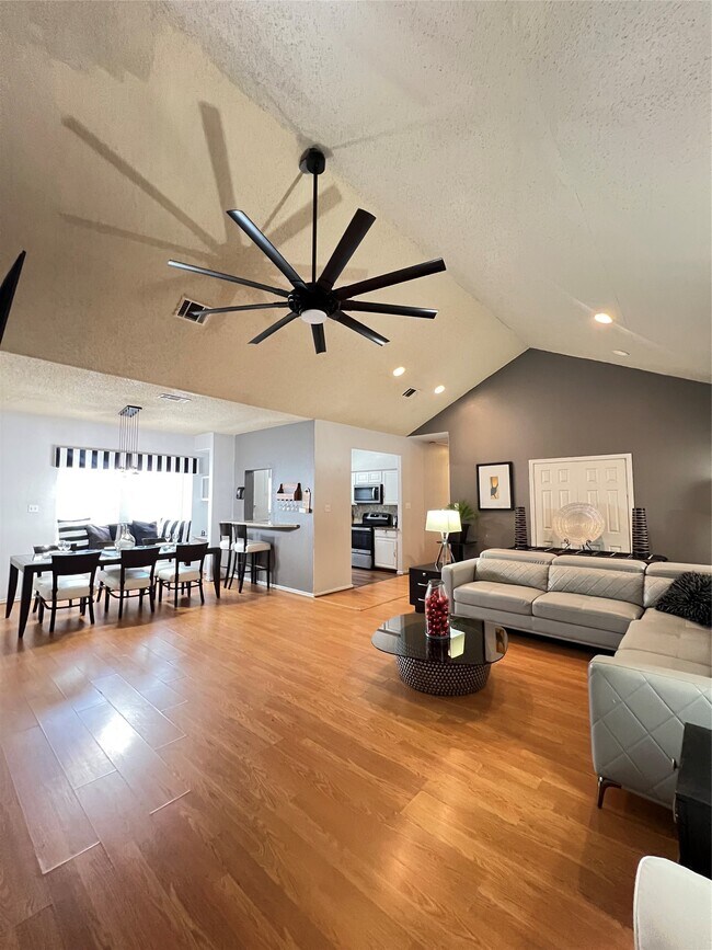 Photo - 13117 Vickery St Unit 2