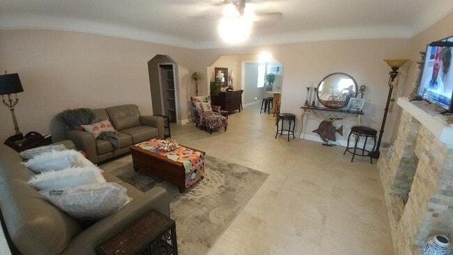 Living Room - 3406 Norfolk St