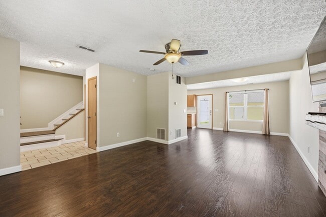 Photo - 106 Hewes St