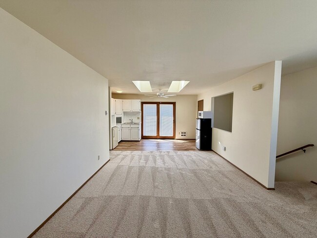 Photo - Charming 1 bed, 1 bath Top Floor Duplex Lynnwood/ $1800mo.