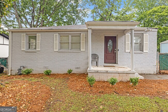 Building Photo - 2533 Godfrey Dr NW
