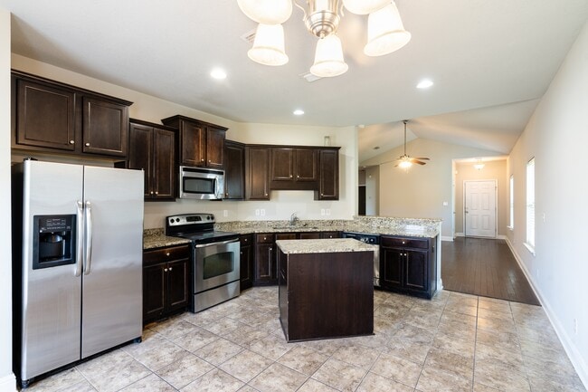 Photo - 2492 Bentridge Dr W