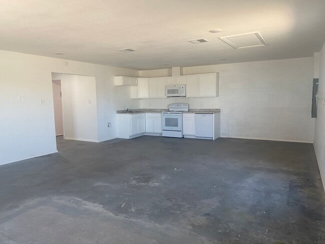 Photo - 2,400 sq. ft. Commercial Space – Prime Loc...