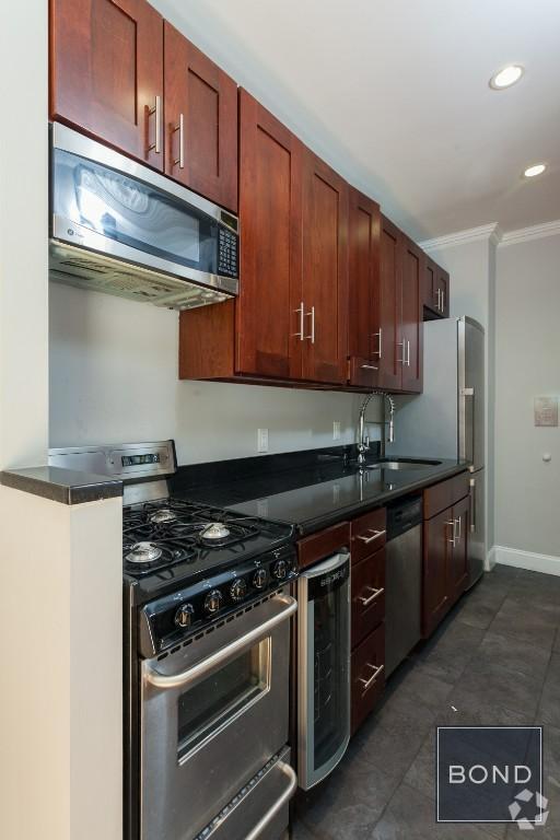 Building Photo - 326 E 100th St Unit 2A Rental