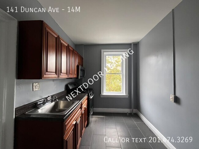 Photo - 141 Duncan Ave Unit 14M