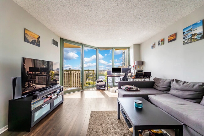 Photo - 111 W Maple St Unit 1611