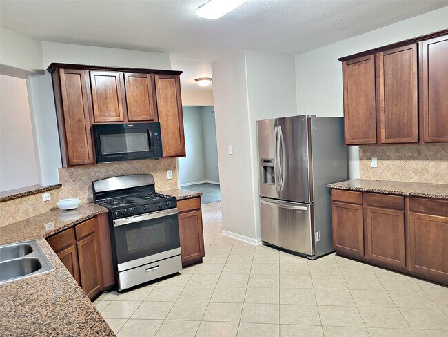 Photo - 15106 Petties Way