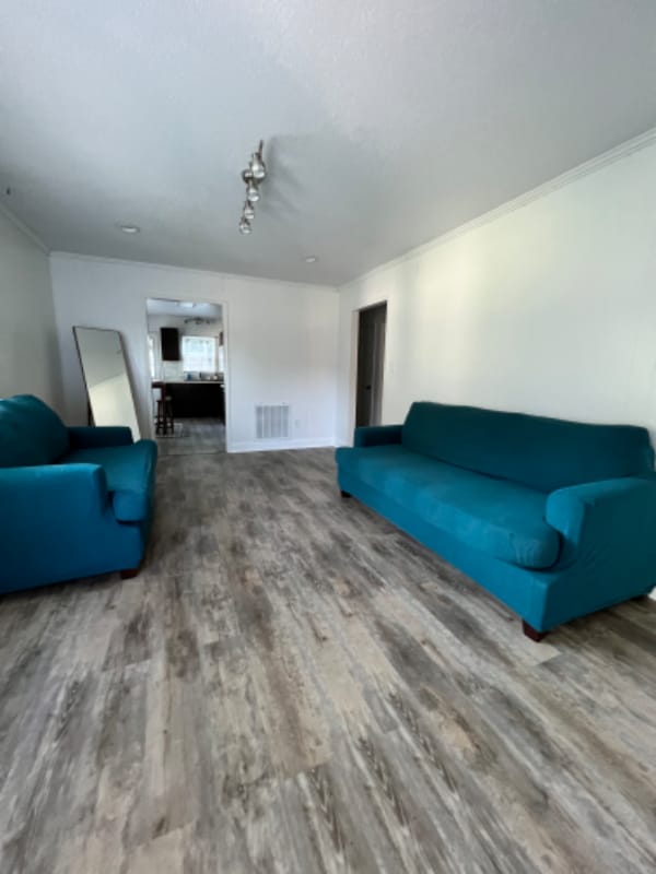 Photo - 509 W McElhaney Rd Unit D