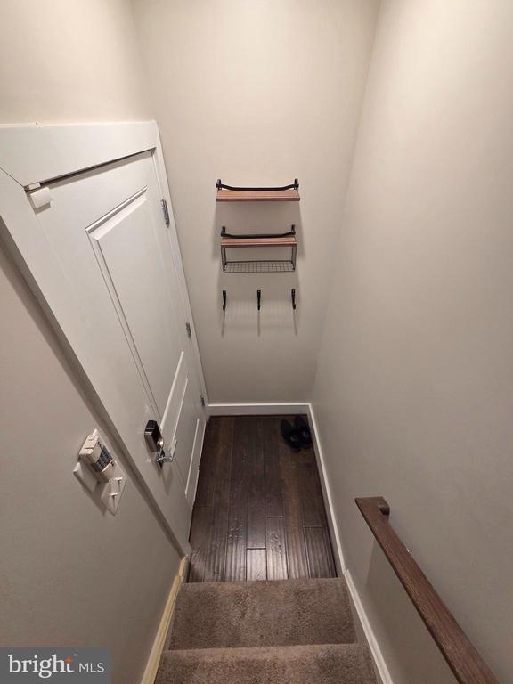 Photo - 820 Fern Pl NW