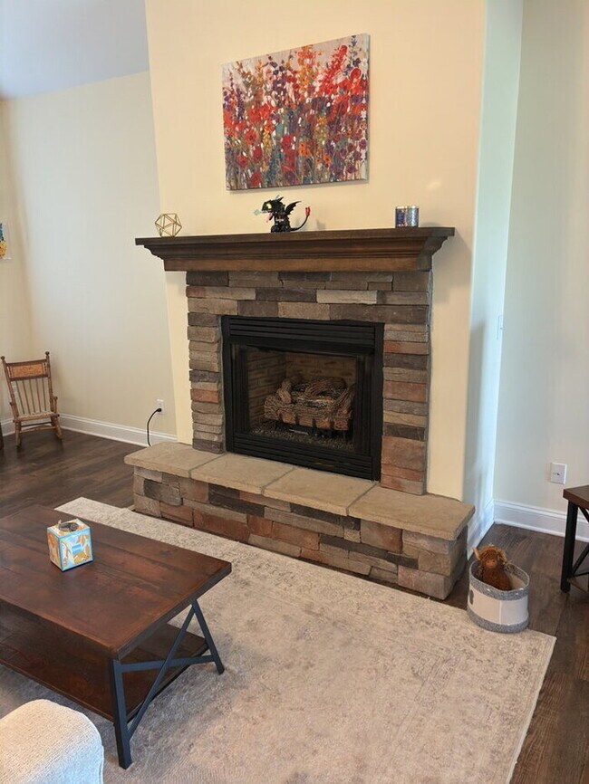 Photo - "Charming 3-Bedroom Home with 2 Full Baths in Greenville's Forest Ridge!"