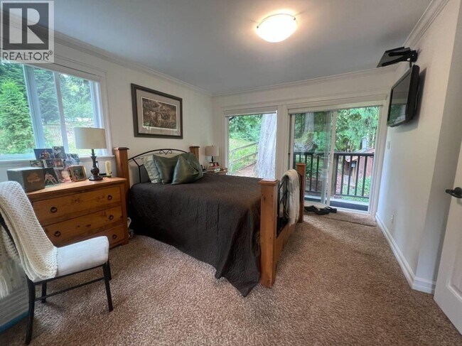 Photo - 26450 Ferguson Ave