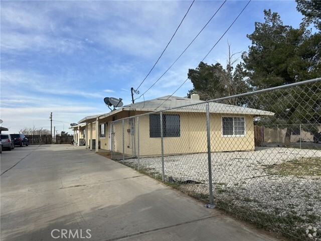 Building Photo - 3261 Lawson Ave Rental