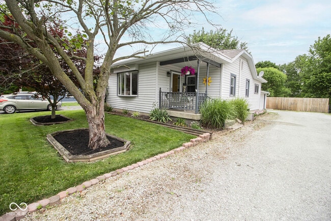 Building Photo - 113 E Indiana Ave