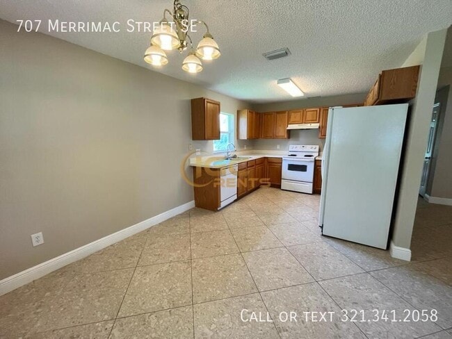 Photo - 707 Merrimac St SE