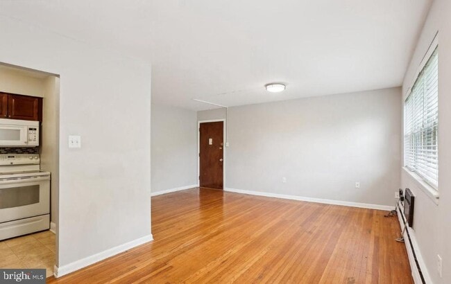 Photo - 1100 Tyson Ave