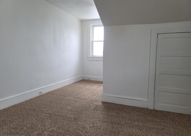 Photo - 1281 S Broad St