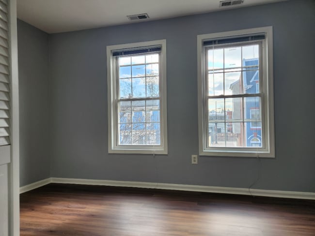 Photo - 329 Elm St NW Unit 2