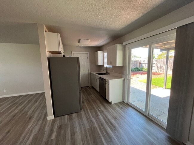 Photo - Remodeled cozy home in North Redding!