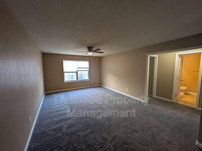 Photo - 215 S Hudson St