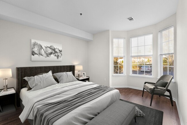 Photo - COLUMBIA COURT, LLC