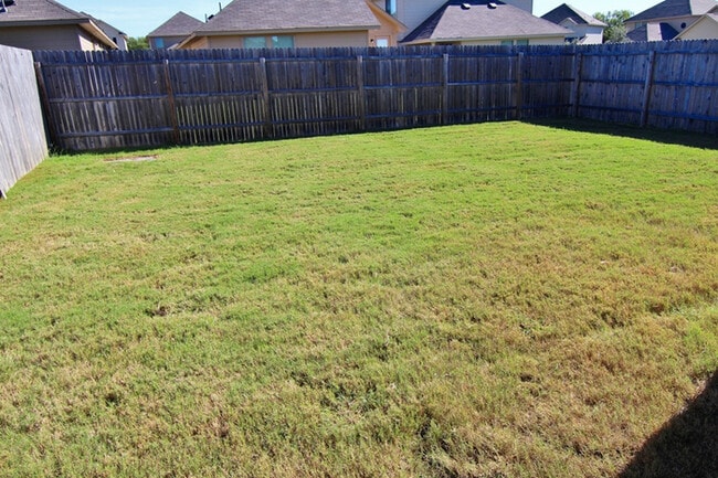 Photo - 7606 Millchase