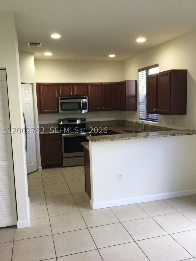 Photo - 17370 SW 153rd Ave