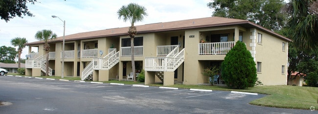Oakmont Apartments - Oakmont Apartments