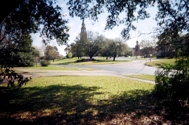 Photo - 636 Ockley Dr Unidad C